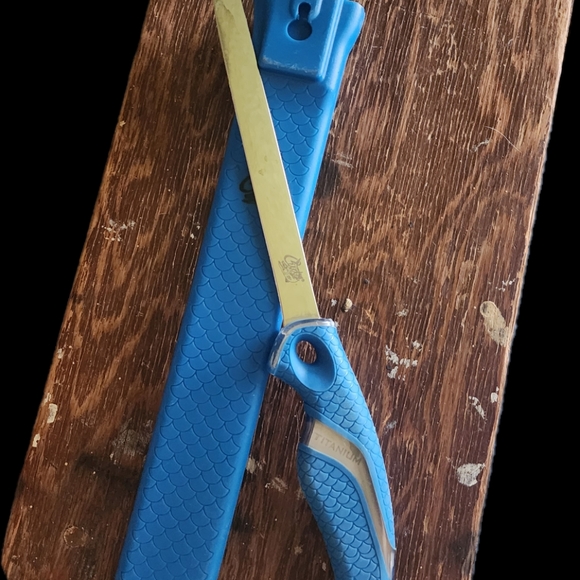 Cuda 7 In Freshwater Fillet Knife W/ Sheath UIC - Picture 11 of 12